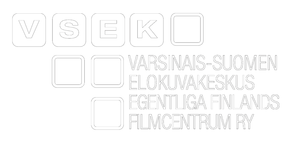 Varsinais-Suomen elokuvakeskuksen valkoinen logo läpinäkyvällä pohjalla.